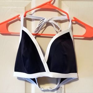 Freya Black and white bikini top, size 32G